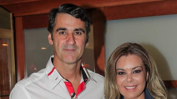 Jesulin y su esposa Campanario.