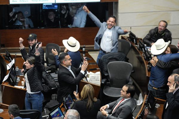 fotos de congresistas por caia de uso recreativos