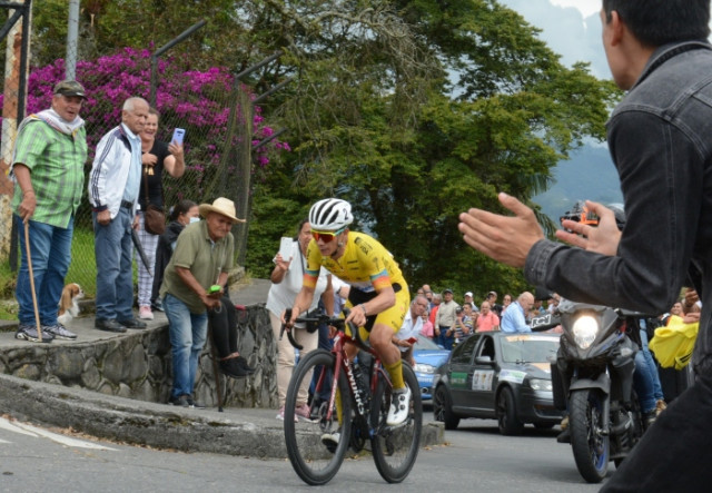 ‘Superman’ Lopez logra en Manizales su septima victoria en la Vuelta a Colombia