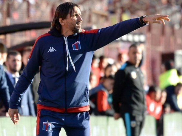 El entrenador apuntado por Huracan para reemplazar a Sebastian Battaglia