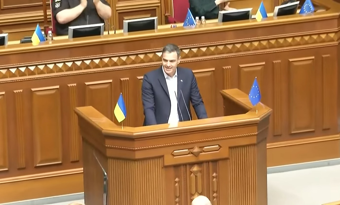 El presidente del Gobierno, Pedro Sanchez, pronuncia un discurso en el parlamento de Ucrania.