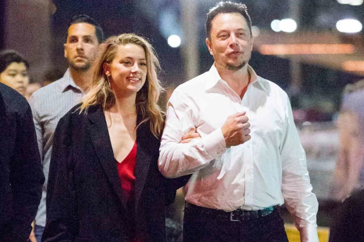 Elon Musk y Amber Heard
