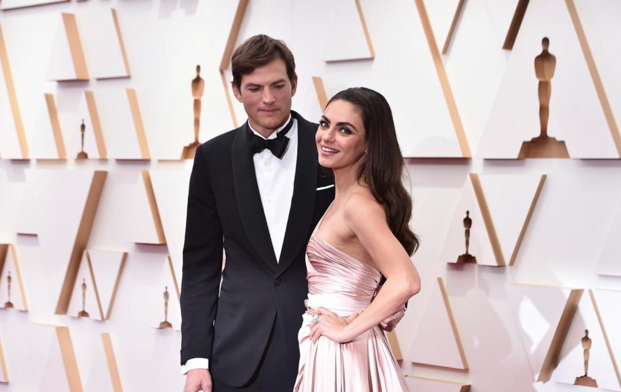 Ashton Kutcher renuncia a la organizacion contra el abuso sexual infantil que cofundo, tras la polemica carta de apoyo a Danny Masterson > Cultura Geek %