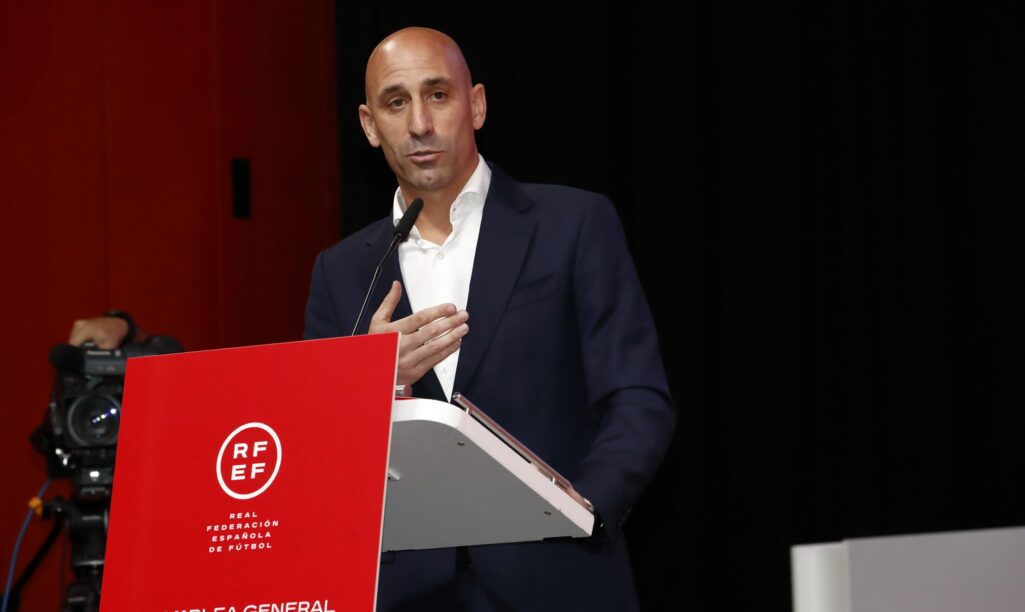 El presidente de la Real Federacion Española de Futbol (RFEF), Luis Rubiales, en la rueda de prensa en la Asamblea General Extraordinaria el viernes 25 de agosto.