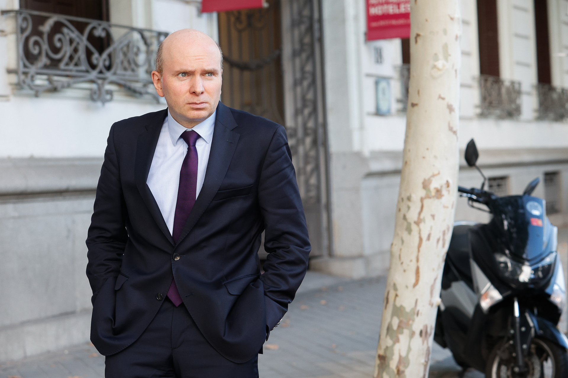 fotografo: Jose Gonzalez Perez [[[PREVISIONES 20M]]] tema: Entrevista a Sergey Utkin