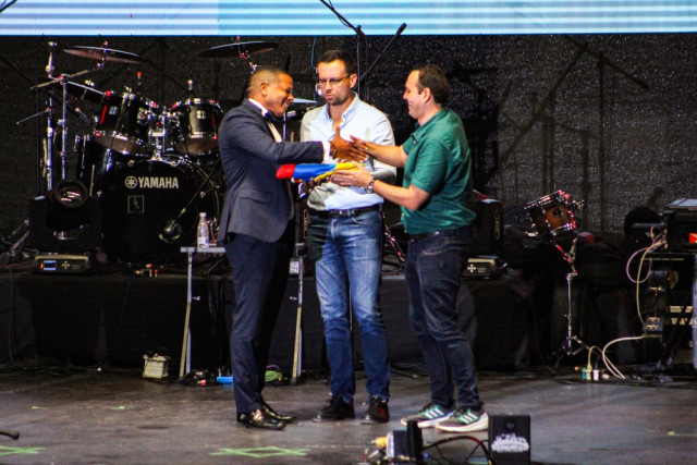 Con fuego, danza y musica despidieron los Juegos Deportivos Nacionales en Manizales