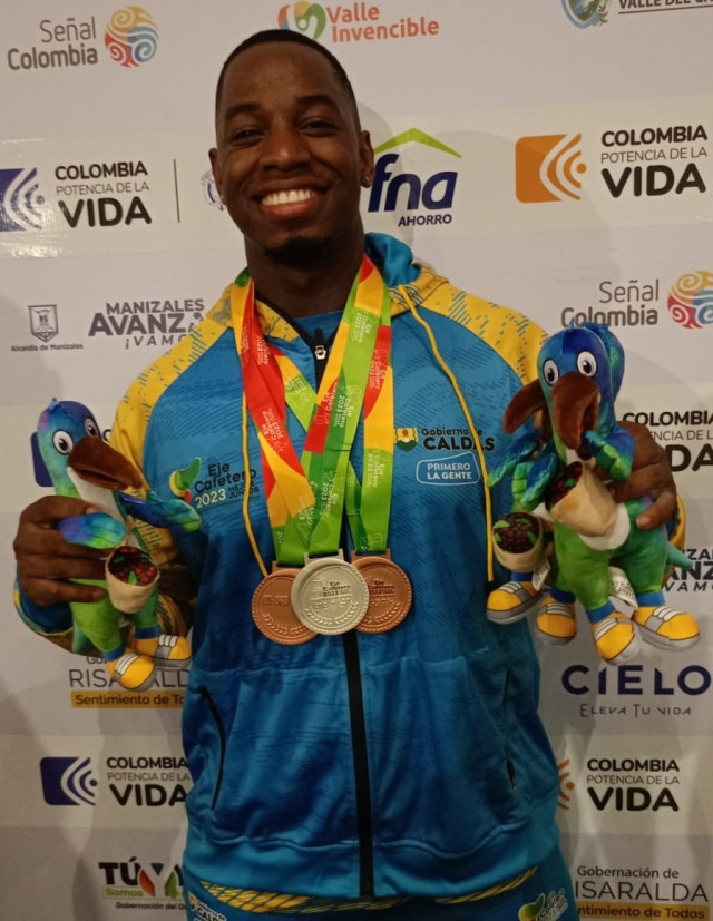 Pesas, atletismo, judo y subacuaticas le aportan 24 medallas mas a Caldas en los Juegos