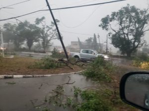 Tragedia en Bahia Blanca: al menos 13 muertos al caer el techo de un club en medio de una tempestad