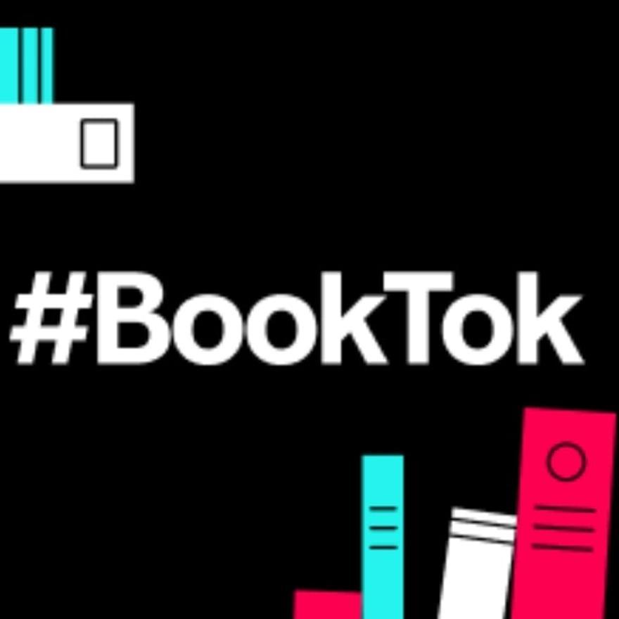 Los jovenes redescubren la literatura gracias a TikTok: "Me he dado cuenta de que Lorca es 'mainstream'"