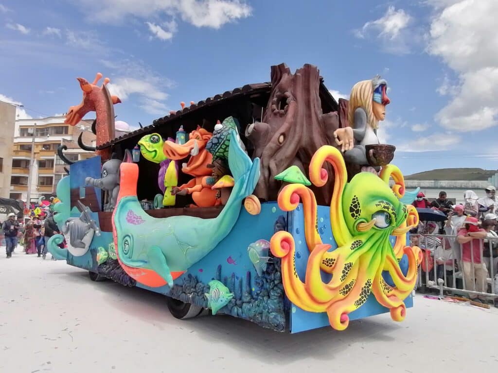 mejores carrozas del desfile magno