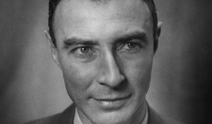 Oppenheimer_Los_Alamos_portrait cop