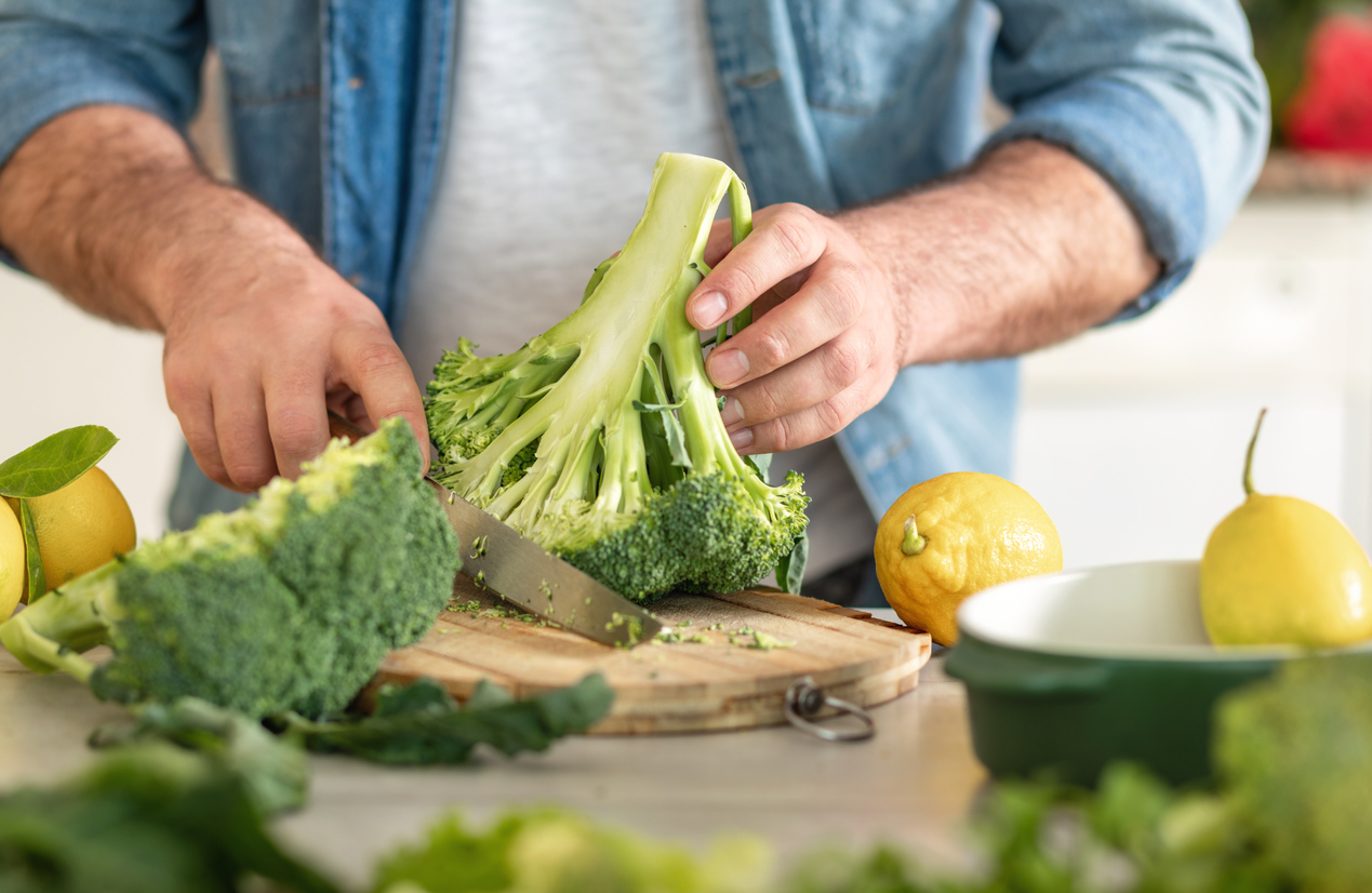 El brocoli es uno de los vegetales mas saludables y versatiles en cocina.