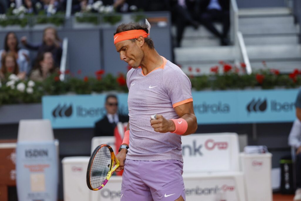 Nadal celebra un punto ante Darwin Blanch en el Mutua Madrid Open.
