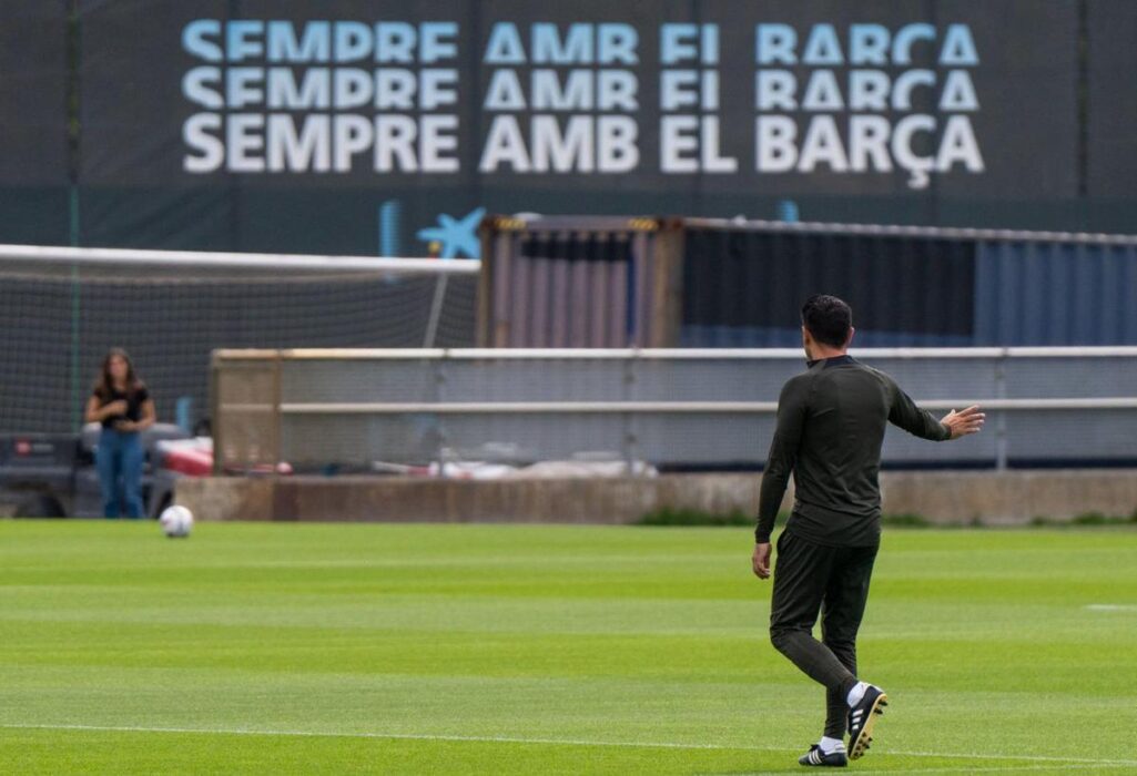 Xavi li demana a Laporta els motius de l’acomiadament