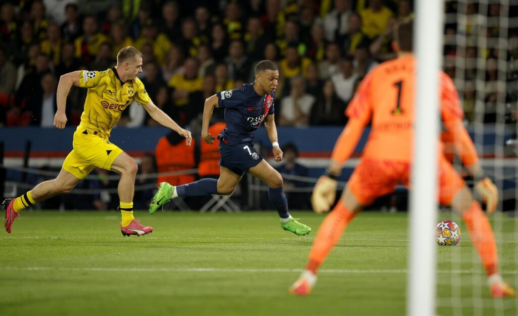 Mbappe, durante el PSG - Borussia Dortmund de Champions.