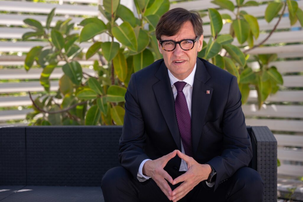 El candidato del PSC a la Generalitat, Salvador Illa, durante la entrevista con 20minutos