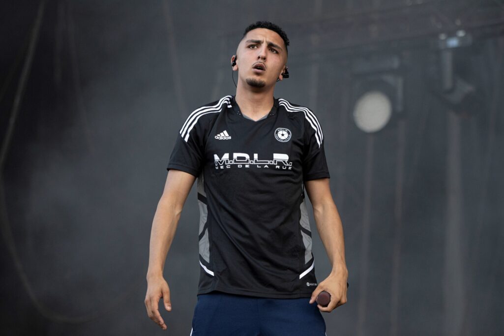 10/06/2023 El cantante Morad durante una actuacion en el Share Festival, en el Parc del Fòrum, a 10 de junio de 2023, en Barcelona, Catalunya (España). Morad El Khattouti El Horami, conocido simplemente como Morad, es un rapero, cantante y compositor español de origen marroqui.? Morad comenzo su carrera lanzando su primer sencillo en el año 2018. POLITICA Lorena Sopêna - Europa Press