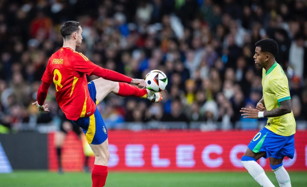 Fabian Ruiz y Rodrygo Goes