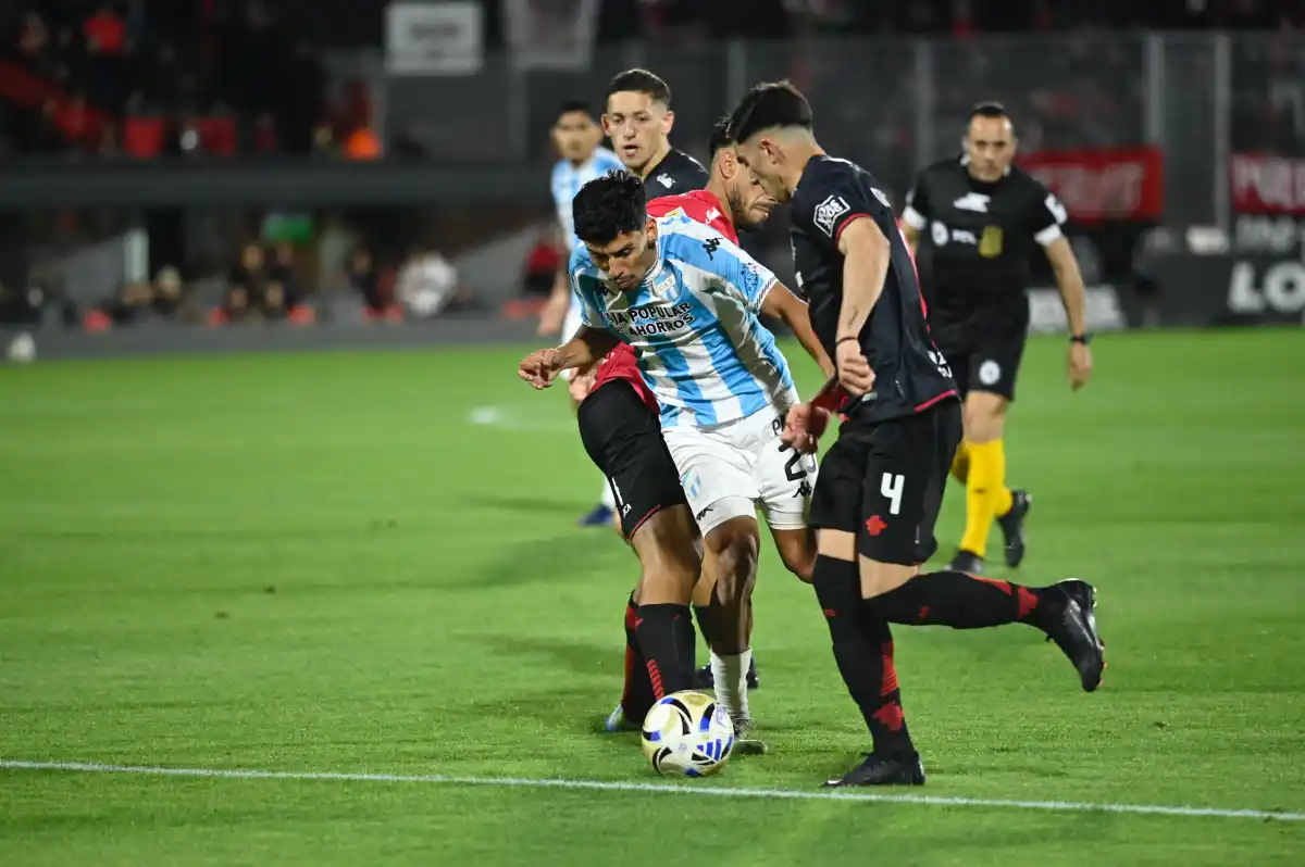 1200x798_nicolas-lamendola-fue-reemplazado-al-inicio-segundo-tiempo-1102613-004602.webp.webp