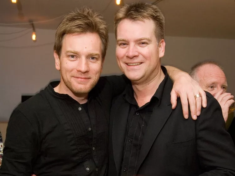 ewan-mcgregor-colin-mcgregor-www.culturageek.com_.ar_.webp.webp